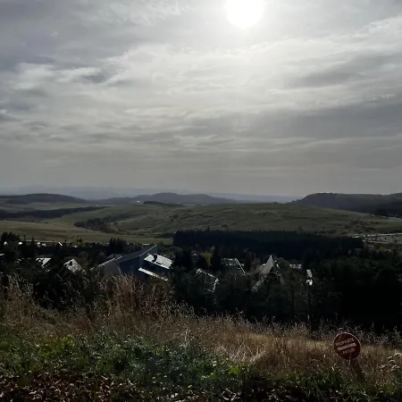 Super Les Grands Horizons Chez Lorenzo Et Séverine Besse-et-Saint-Anastaise